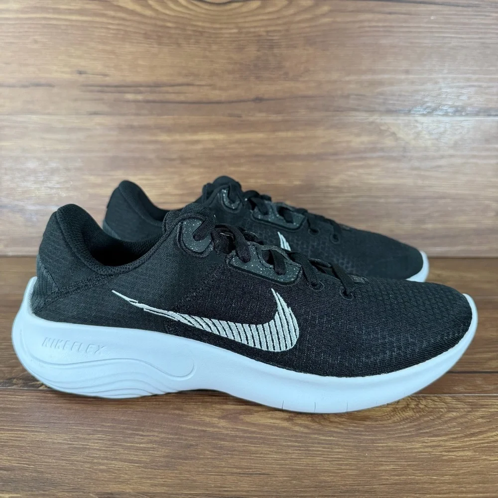 NEW Nike Flex Experience RN 11 Running Shoes Women’s Size 9 Athletic Sneakers